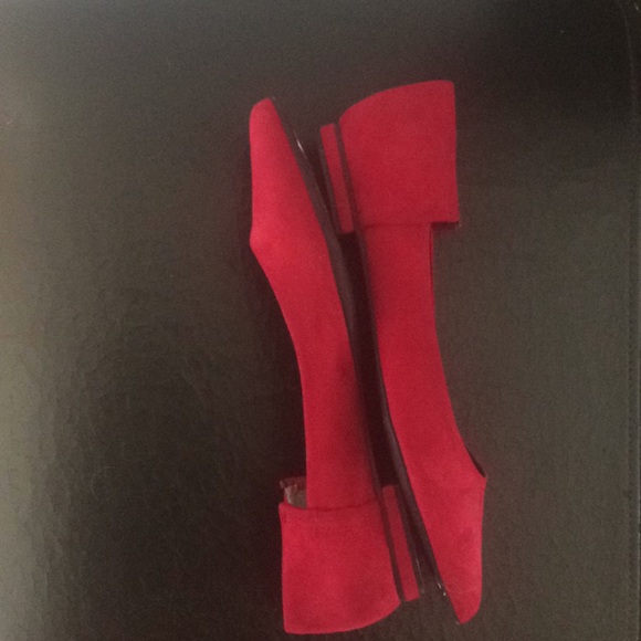 Guess New Red 9 Suede Pointy Flats - Picture 3 of 6